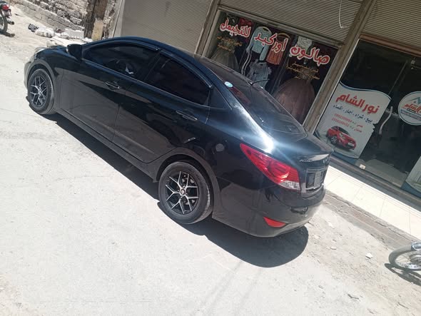 هيونداي اكسنت 2012 - صورة 3