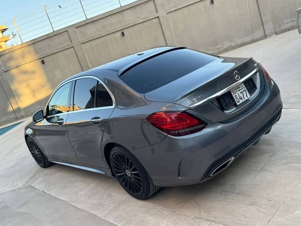 مرسيدس C300 2019 - صورة 2