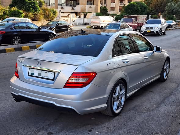 مرسيدس C 200 2013 - صورة 4
