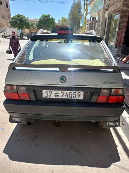 سكودا فابيا 1994 - صورة 3
