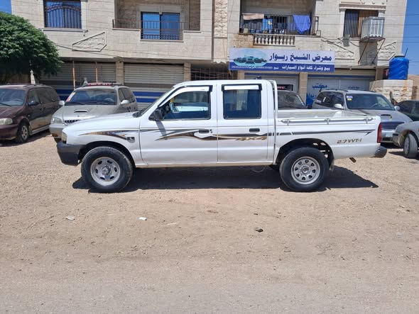 مازدا بيكاب 2000 - صورة 3
