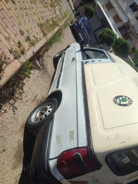 سكودا Pickup 1996 - صورة 5