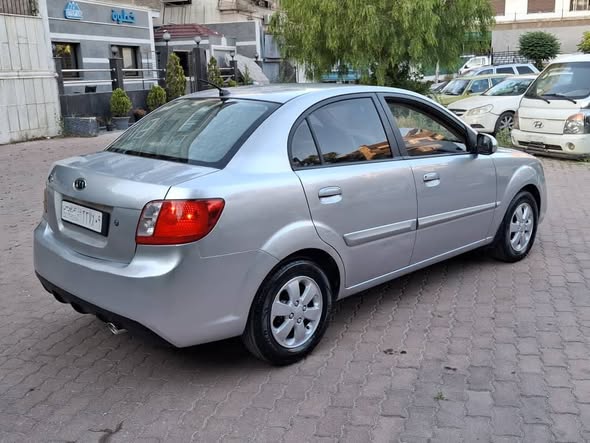 كيا ريو 2010 - صورة 5