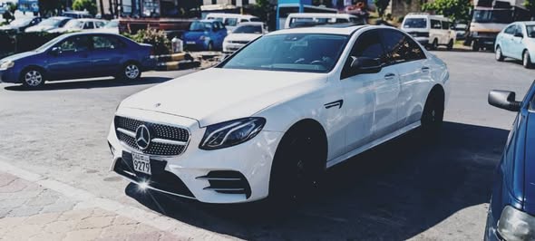 مرسيدس E300 2019 - صورة 1