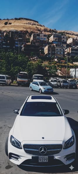 مرسيدس E300 2019 - صورة 4