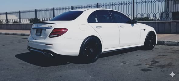 مرسيدس E300 2019 - صورة 5