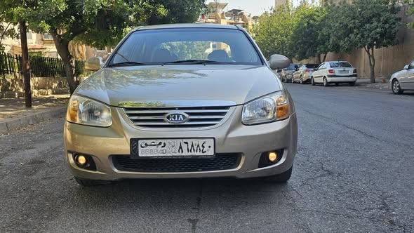 كيا سيراتو 2008 - صورة 1