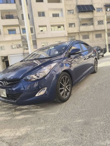 هيونداي إلنترا 2011 - صورة 1