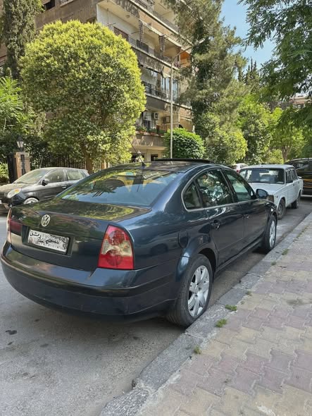 فولكس فاغن باسات 2003 - صورة 2