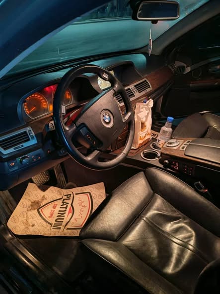 بي ام دبليو 7 Series 2002 - صورة 5