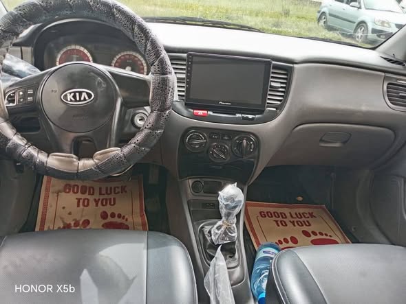 كيا ريو 2011 - صورة 4