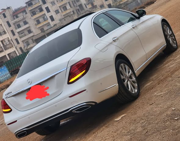 مرسيدس E220 2017 - صورة 3