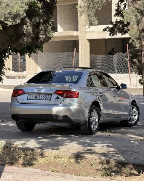 اودي ايه 4 2011 - صورة 2