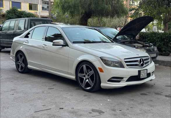 مرسيدس C300 2011 - صورة 1