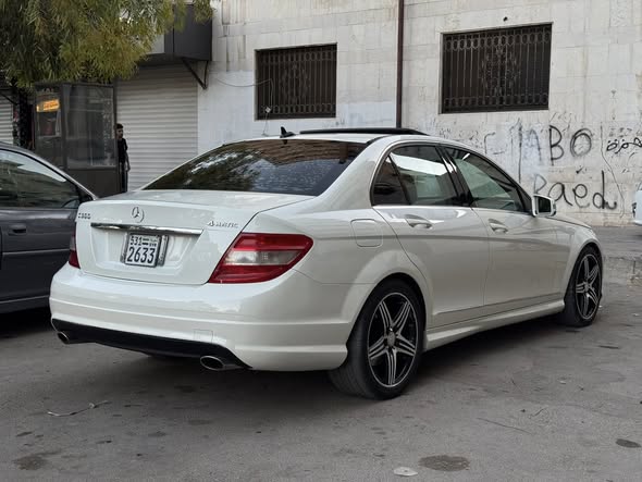 مرسيدس C300 2011 - صورة 5