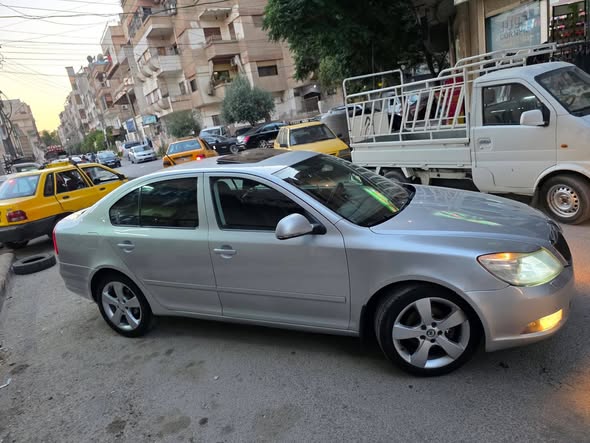 سكودا اوكتافيا 2011 - صورة 4