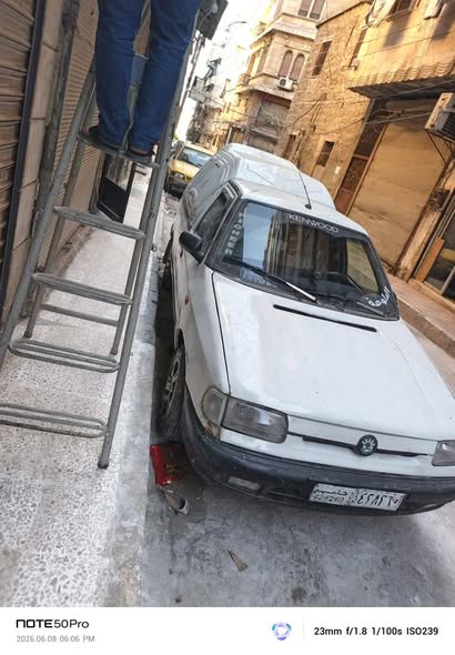 سكودا بيك أب 1998 - صورة 3