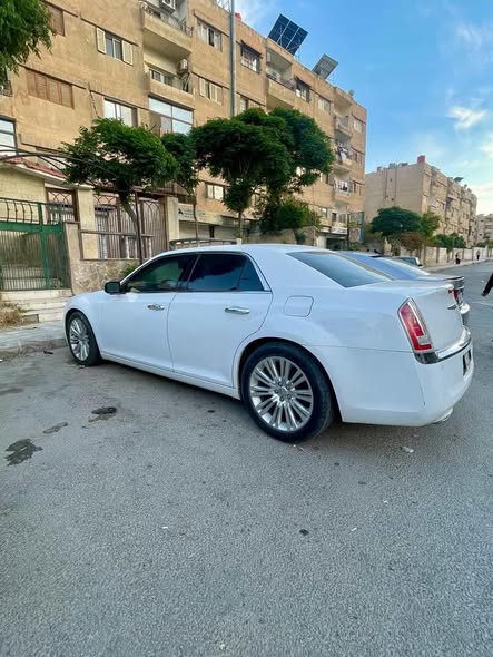 كرايسلر 300 2013 - صورة 2