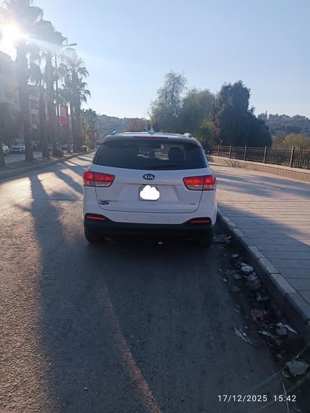 كيا سورينتو 2018 - صورة 3