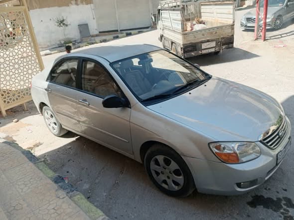 كيا سيراتو 2009 - صورة 3