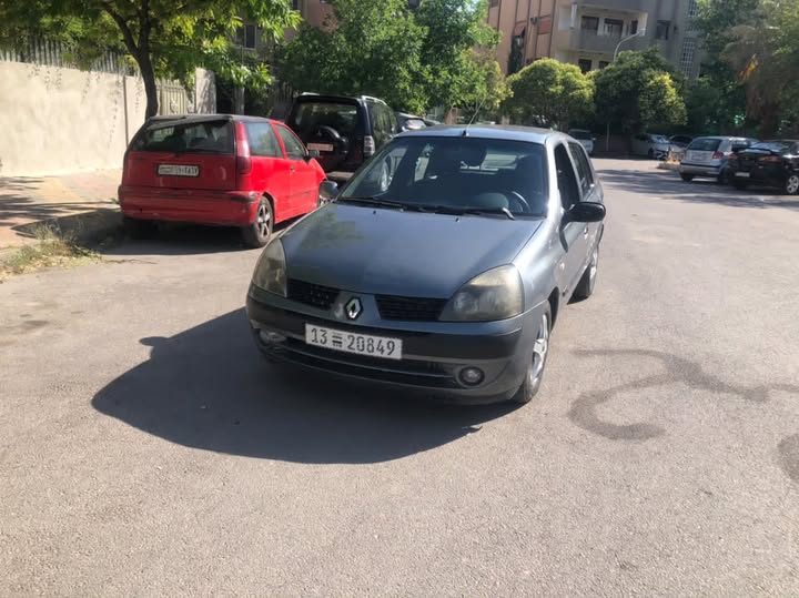 رينو كليو 2004