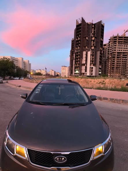 كيا فورتي 2010 - صورة 4