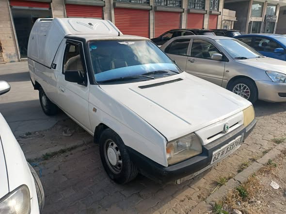 سكودا بيك أب 1995 - صورة 2