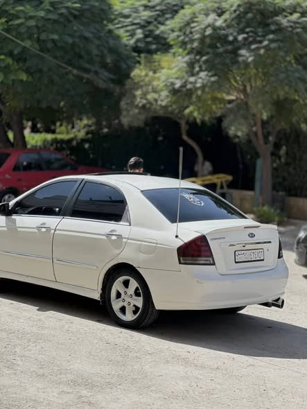 كيا سيراتو 2008 - صورة 3