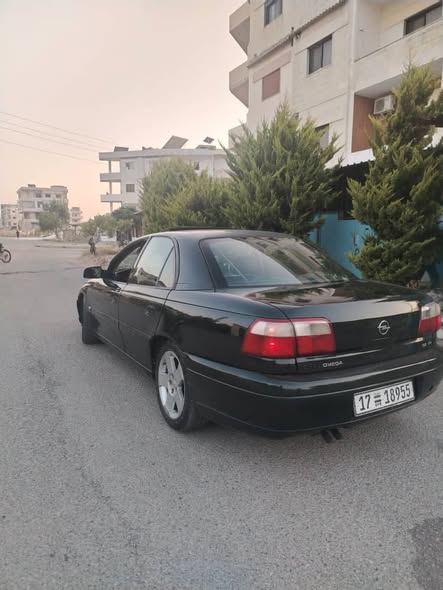 اوبل اوميغا 2002 - صورة 2