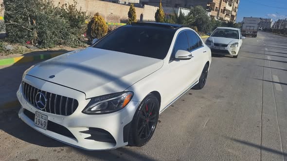 مرسيدس C300 2015 - صورة 2