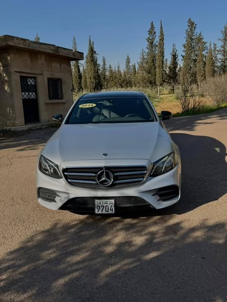 مرسيدس E300 2019 - صورة 1