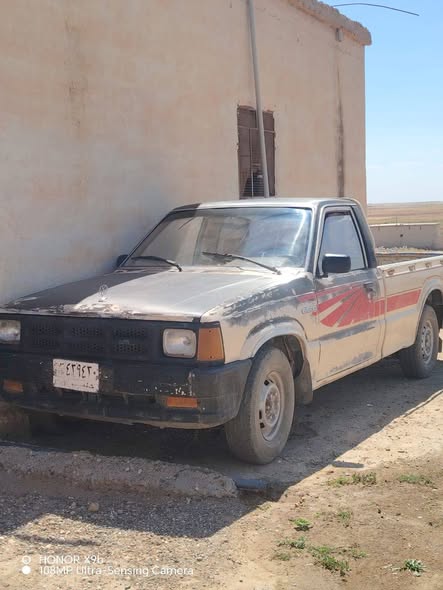 نيسان بيك أب 1992 - صورة 1