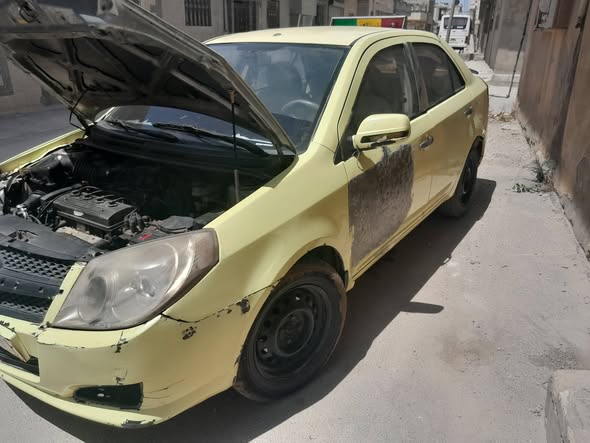 جيلي MK 2011 - صورة 1