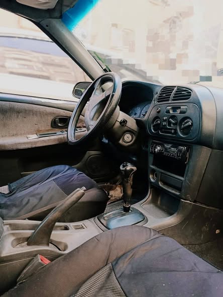 ميتسوبيشي لانسر 1997 - صورة 4