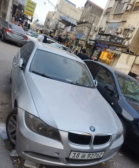بي إم دبليو 320 2006 - صورة 1