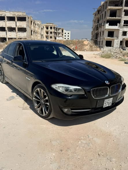 بي ام دبليو 528i 2011 - صورة 3