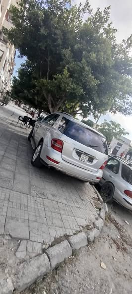 مارسيدس ML300 2010 - صورة 2