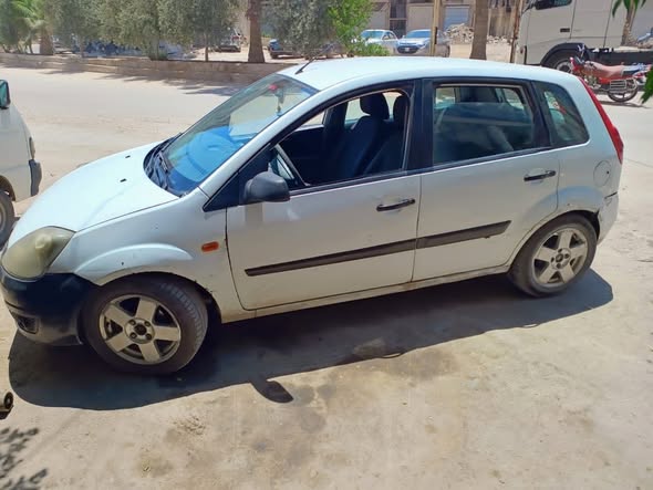 فورد فيستا 2008 - صورة 4