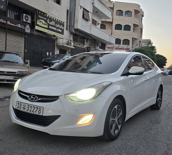 هيونداي إلنترا 2012 - صورة 1