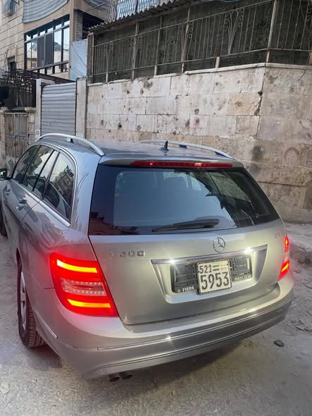 مرسيدس C200 2014 - صورة 4