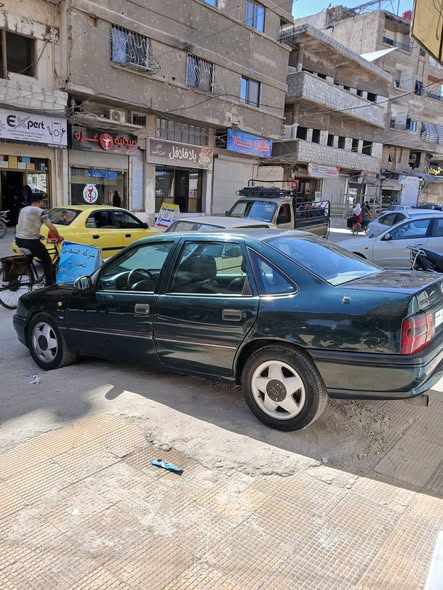 أوبل فيكترا 1995 - صورة 5