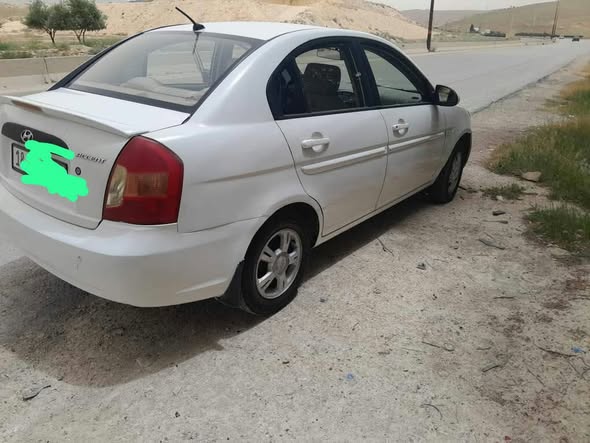 هيونداي فيرنا 2010 - صورة 1