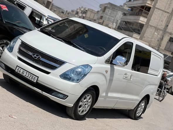 هيونداي H-1 2010 - صورة 1