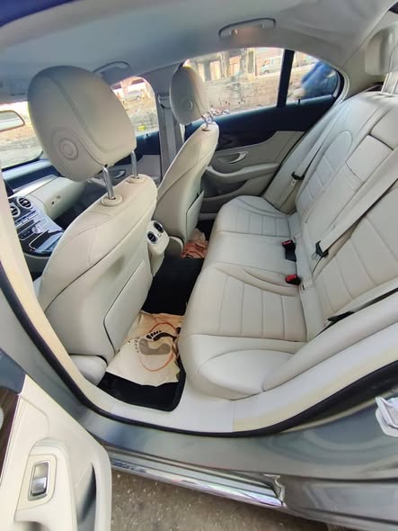 مرسيدس C300 2015 - صورة 4