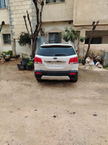 كيا سورينتو 2011 - صورة 3