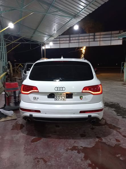 أودي Q7 2012 - صورة 4