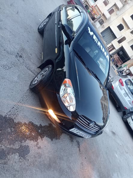هونداي فيرنا 2008 - صورة 4