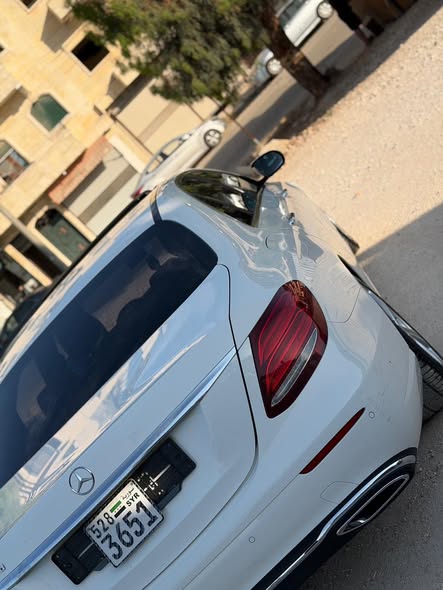 مرسيدس E 220 2017 - صورة 2
