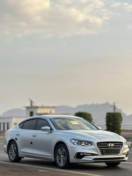 هيونداي أزيرا 2017 - صورة 2