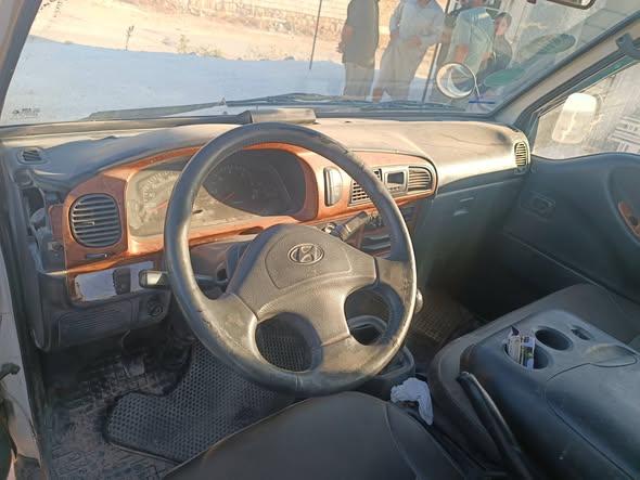 هيونداي H-100 2001 - صورة 1